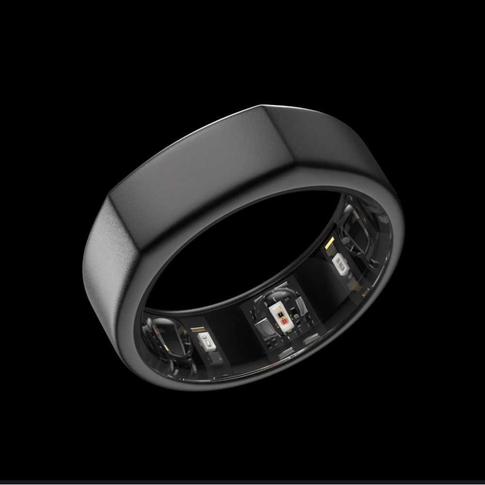 OURA ring Gen 3, Heritage Stealth size 8 plus charger, excellent used condition.